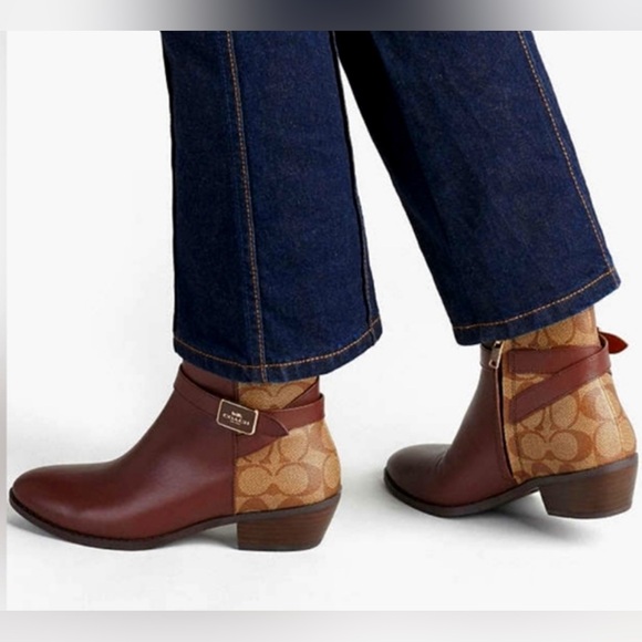 NWOB Coach Dean Tan and Brown Ankle Booties Gold Coach Logo Hardware - Picture 2 of 12